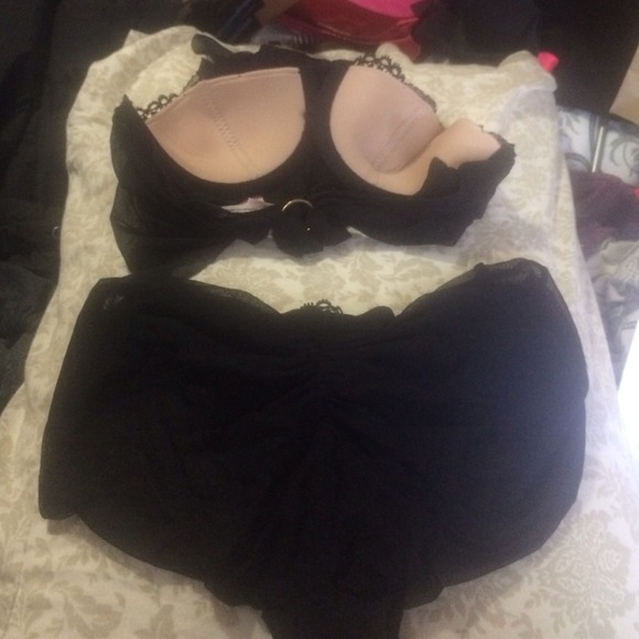 Bra set - Picture 2 of 3