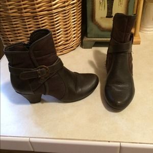 Ankle boots