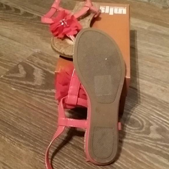 Sandals - Picture 2 of 2