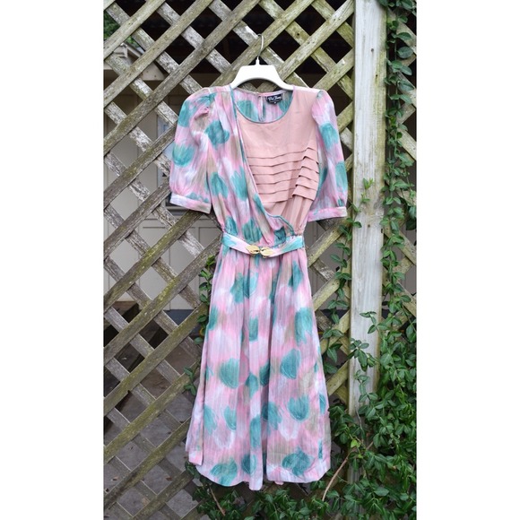 ✋SOLD IN BUNDLE✋Vintage Purple and Blue Dress - Picture 2 of 4