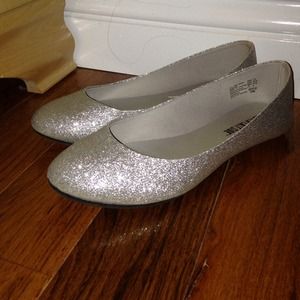 Sparkle silver flats