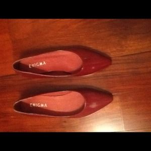 Red flat shoes 7.5