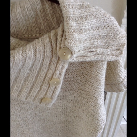 Oatmeal Pullover - Picture 2 of 4
