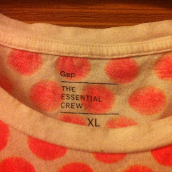 Gap shirt - Picture 2 of 2