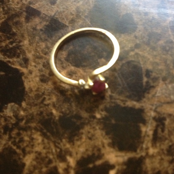 💯Real gold 14KT Ruby and Tiny Diamond. - Picture 3 of 3