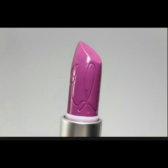 MAC RiRi boy lipstick NIB