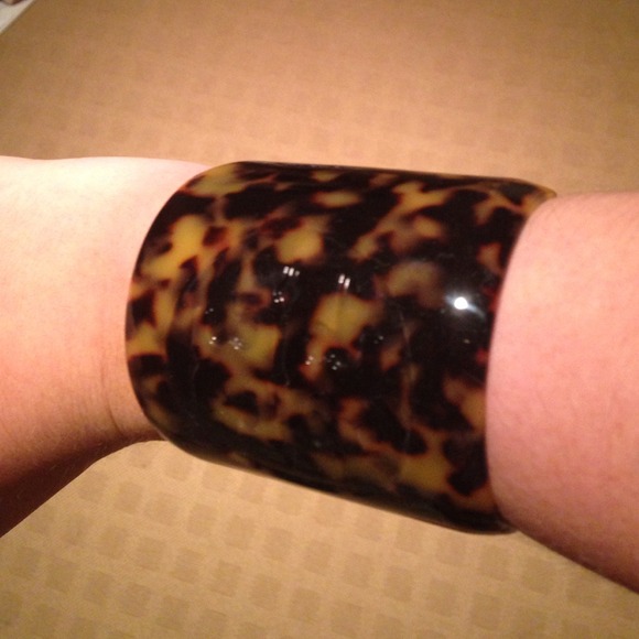 Tory Burch tortoiseshell plastic cuff