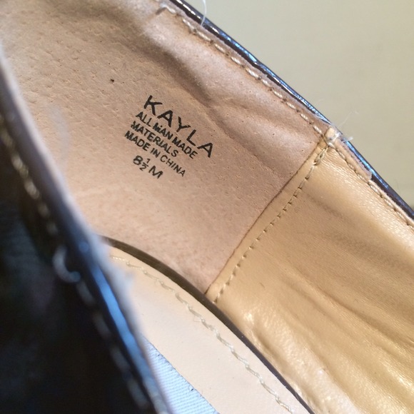 ❌ Bundled ❌ Grey Heels - Picture 3 of 4