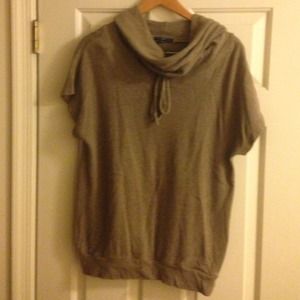 Short sleeve Gap sweater