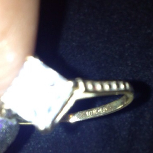 ✨💎10KT Gold💎✨Ring