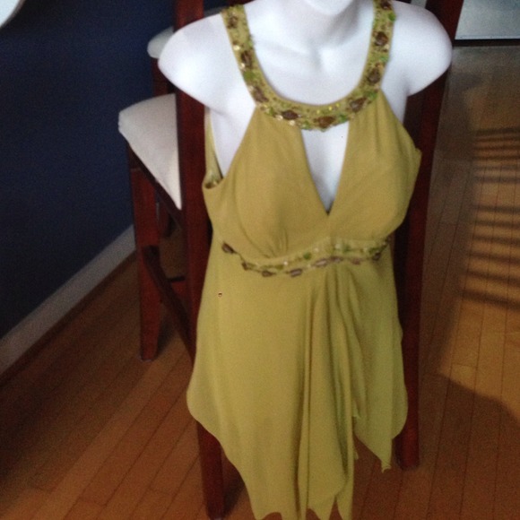 SUE WONG SILK AND BEADED MINT GREEN ASYMMETRIC TOP - Picture 2 of 4