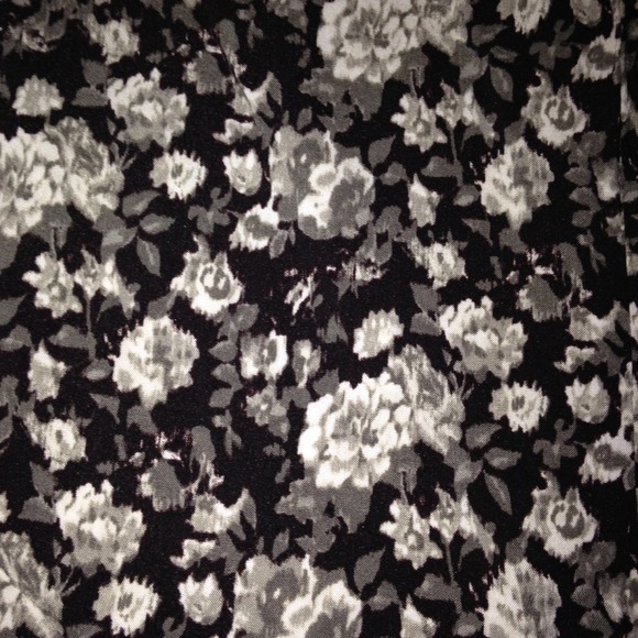 Abercrombie flowy pants! - Picture 2 of 2