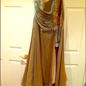 2-piece lace and sequin evening dress