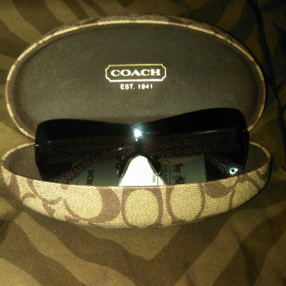 100 % Authentic COACH Shades + Case