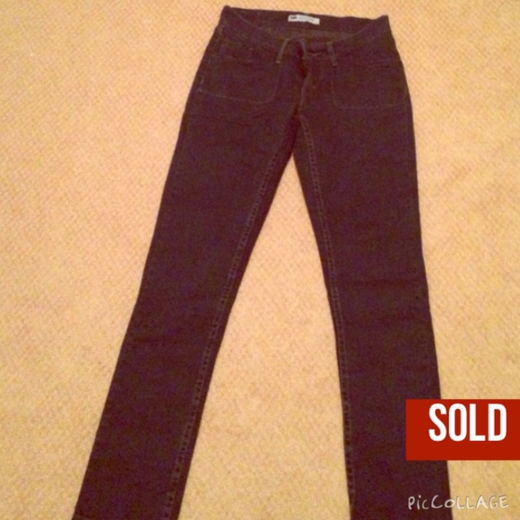 SOLD never worn 528 Levi's curvy skinny jeans