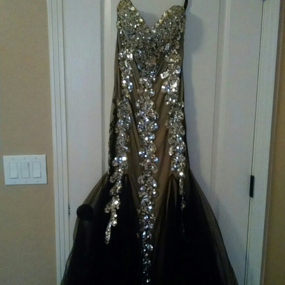 SOLD ON VINTEDFormal/Prom/Homecoming/Pageant Dress