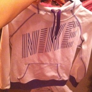 Therma fit Nike hoodie