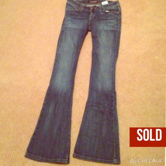 SOLD Size 5 M gently worn Levi's jeans
