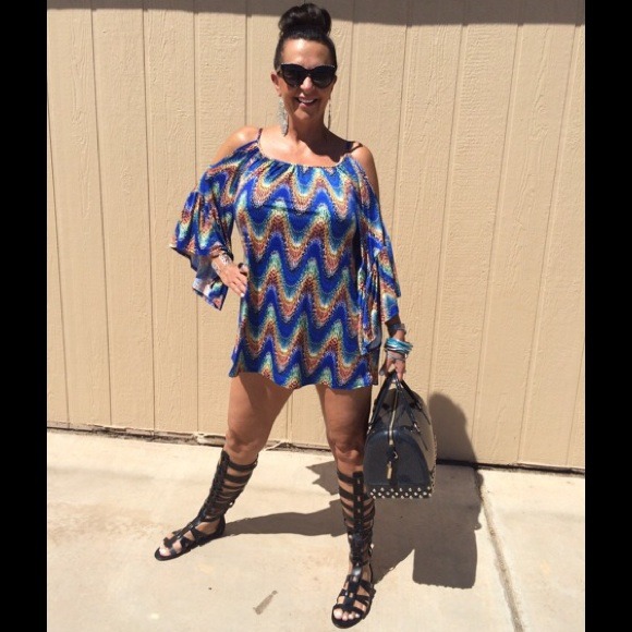 ❌SOLD OUT❌🆕 Veronica M Cold Shoulder Dress - Picture 3 of 3