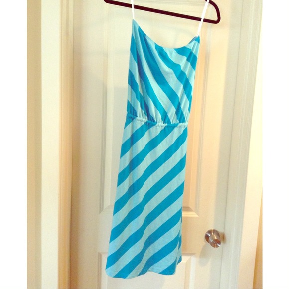 Strapless Turquoise Dress