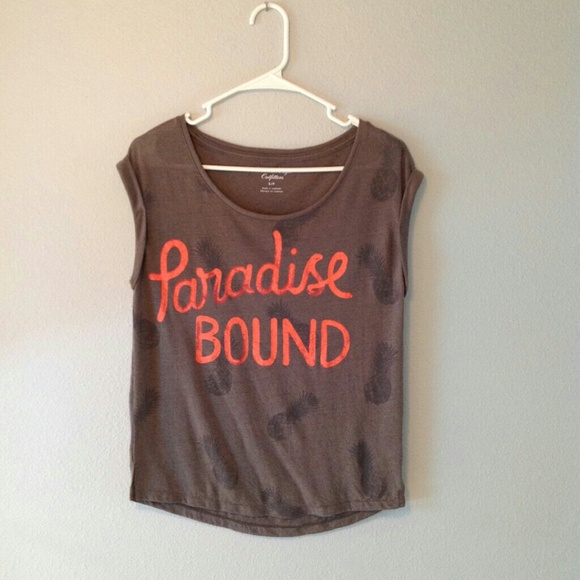 NWOT! Paradise Bound Muscle Tee