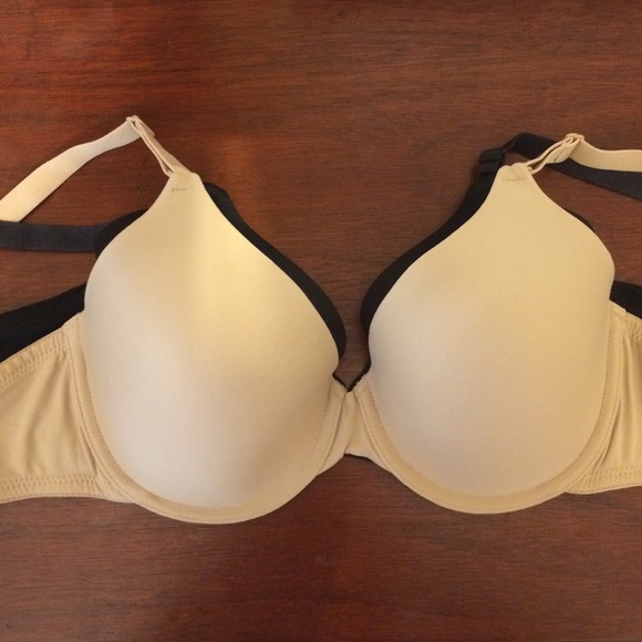 Beige 32DD Maidenform bra, NWOT