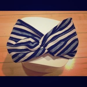 Knotted Head wrap blue and white