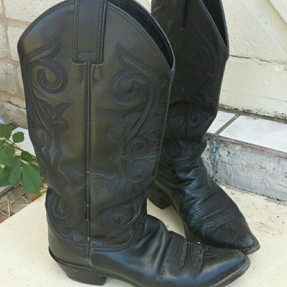 Black Justin Cowboy Boots