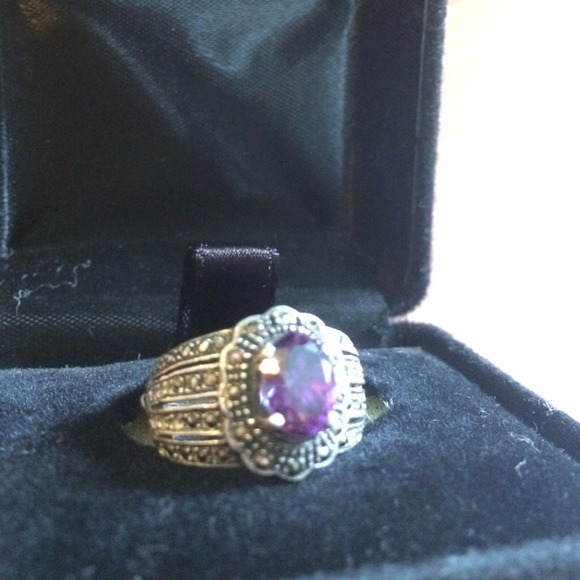 Marcasite amethyst silver ring
