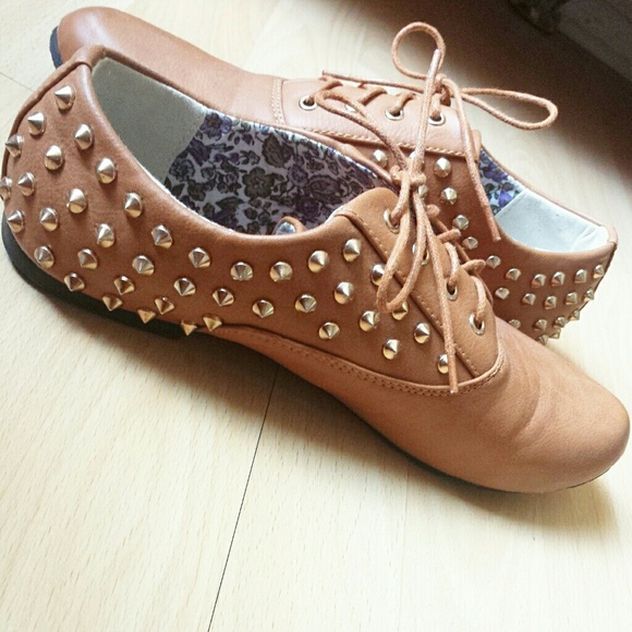 Studded shoes 💫