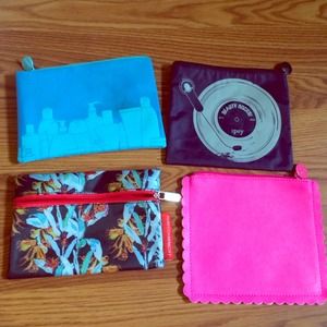 Ipsy brand cosmetic bags (4)