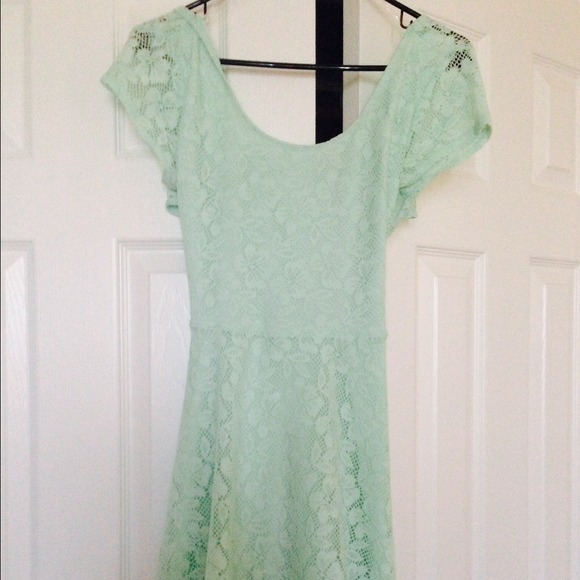 Dress - Picture 1 of 3