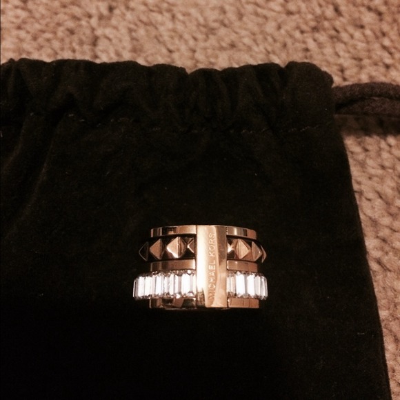 Michael kors ring