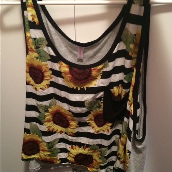 Sunflower stripe flowy tank top