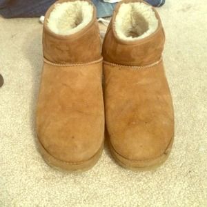 Ugg Mini Classic boots size 9 -hazelnut colored!