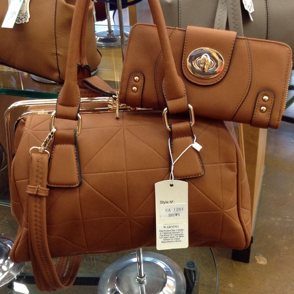 SOLD! Gorgeous collection (set) - Picture 2 of 2