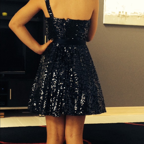 Stunning Navy Blue Sequin Dress with Bow - Picture 2 of 3