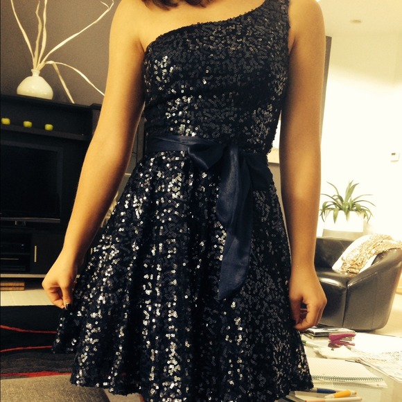 Stunning Navy Blue Sequin Dress with Bow - Picture 3 of 3