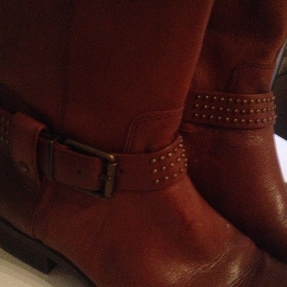 Jessica Simpson camel colored leather boots - Picture 4 of 4