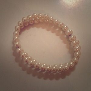Double pearl bracelet