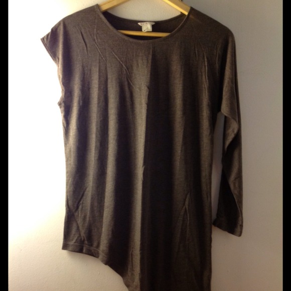 Elegance taupe color uneven shirt.