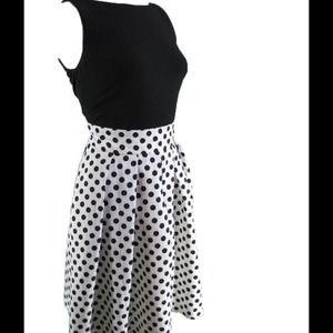 Ralph Lauren Polka dot dress "price 💧 "