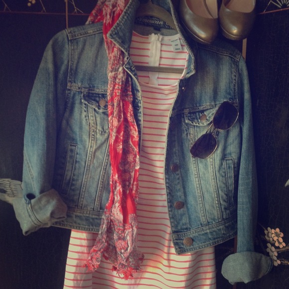 American Eagle Outfitters Jackets & Blazers - Jean Jacket