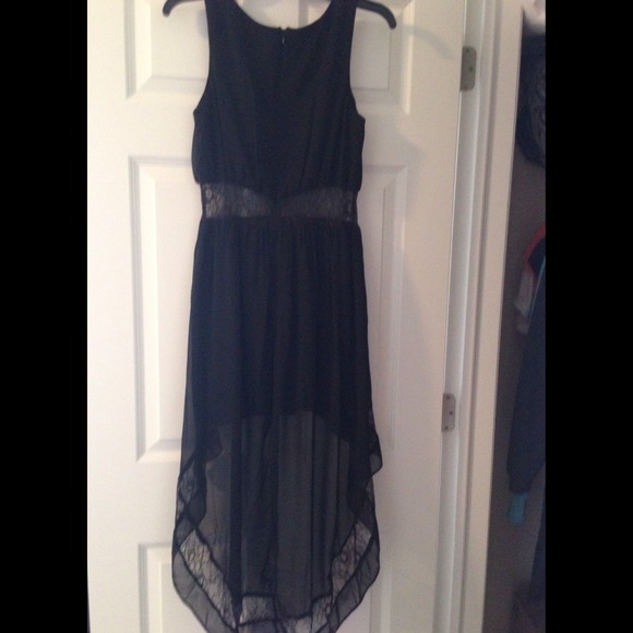 Black high-low dress - Picture 2 of 4