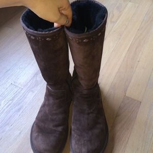 UGG Australia Joplin Diamond Stud Boots Size 8