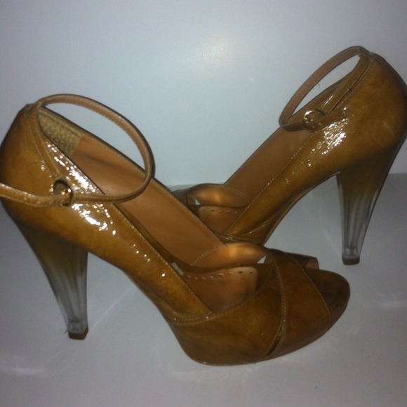 BCBG ankle strap peep toe heel