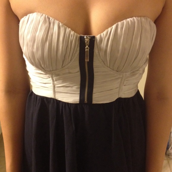 semi formal dress - Picture 3 of 4