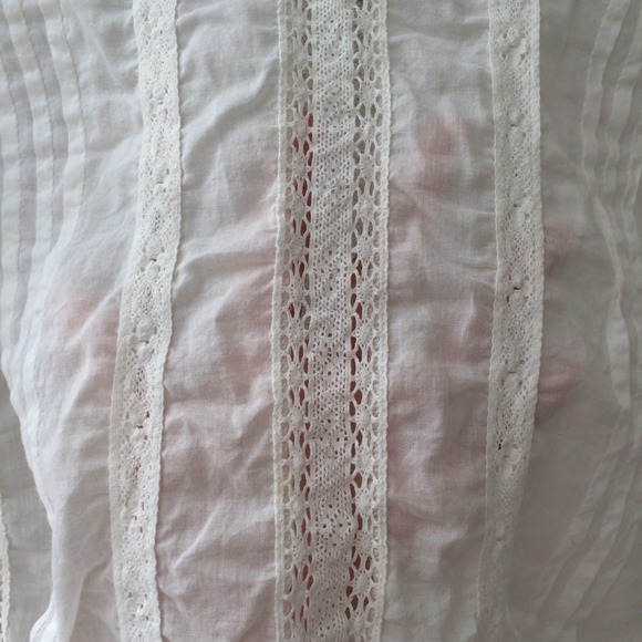 [SOLD] Crochet Lace Sweatshirt Pullover Oatmeal - Picture 2 of 3