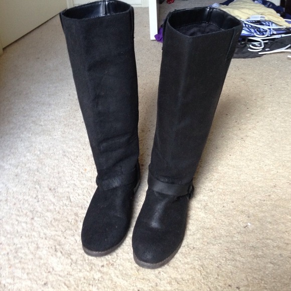 Suede boot