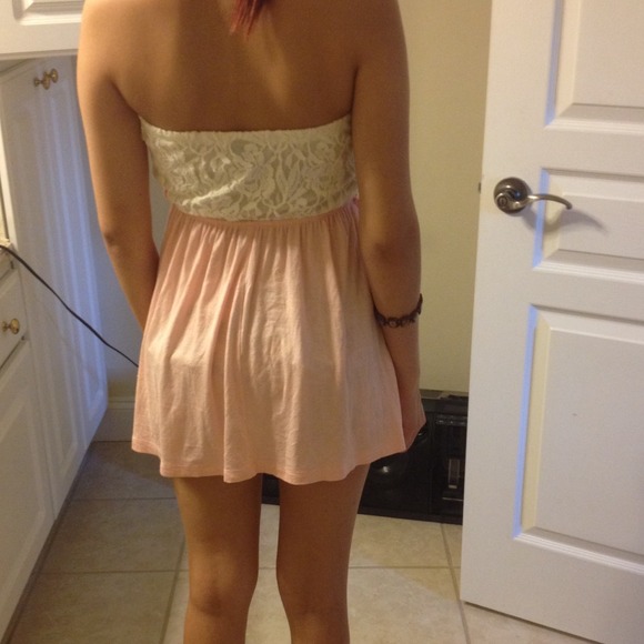 white and pink lace dress - Picture 2 of 2